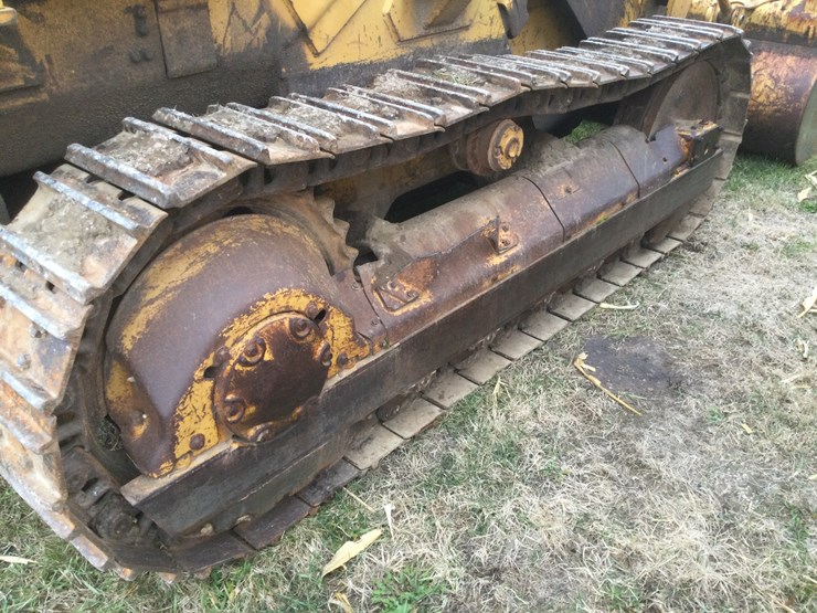 caterpillar-951-image-18