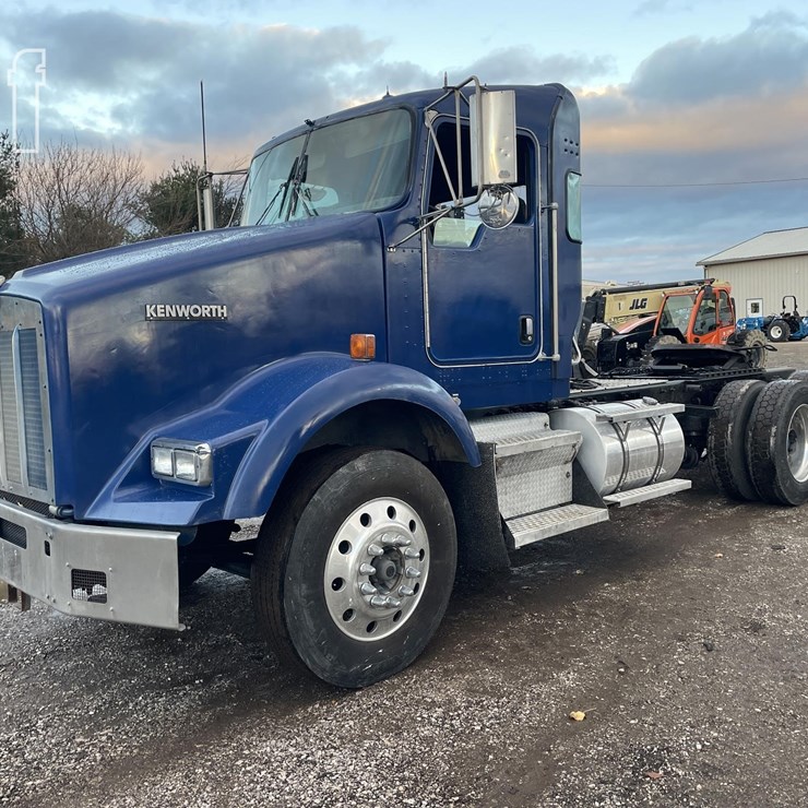 2004 KENWORTH T800