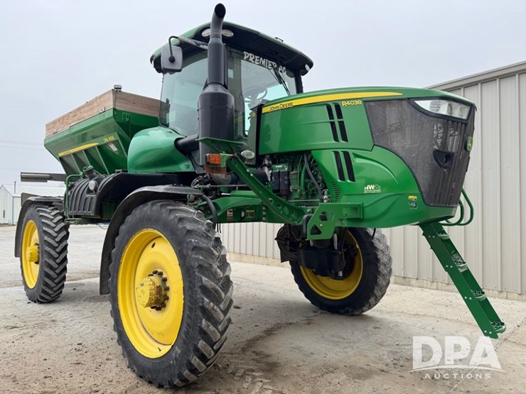 john-deere-r4038-image-6