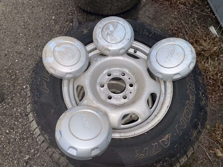 2021-ford-500-image-4