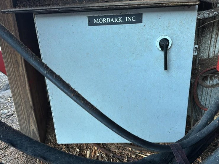 #142-•-electrical-box*-image-1