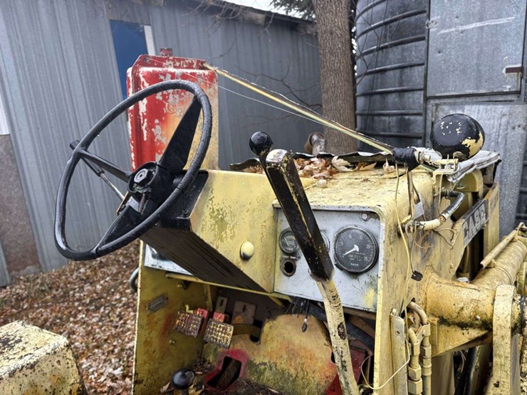 case-ck680-backhoe-tractor,-gas,-80”-bucket,-24”-hoe-bucket,-last-ran-2-years-ago-image-14