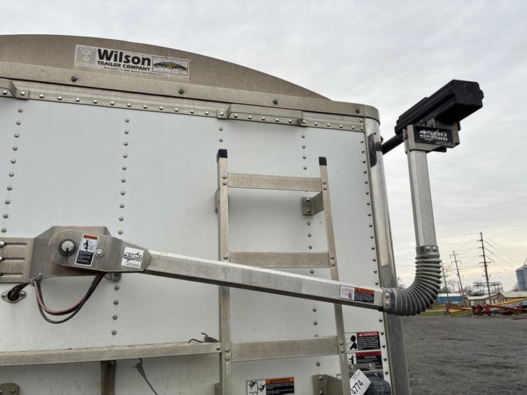 wilson-hopper-bottom-image-18