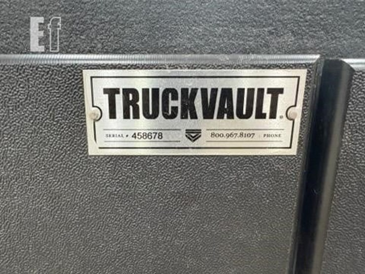 truck-vault-slide-in-triple-compartment-toolbox,-image-6