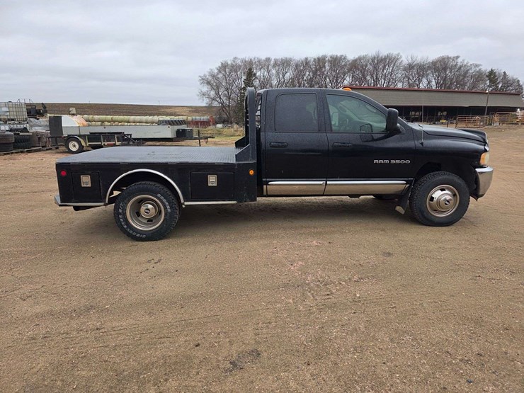 2005-dodge-ram-3500-image-7