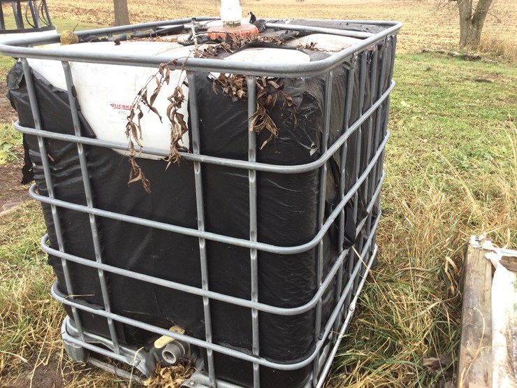 #4792-•-plastic-tote:-location:-w2486-smies-rd.,-oostburg,-wi-53070-image-3