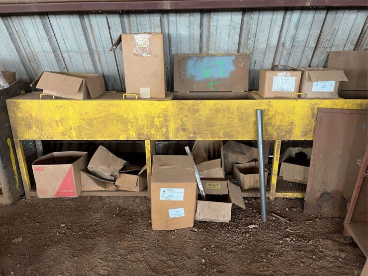 (2)-10'-metal-storage-box-and-contents-image-8