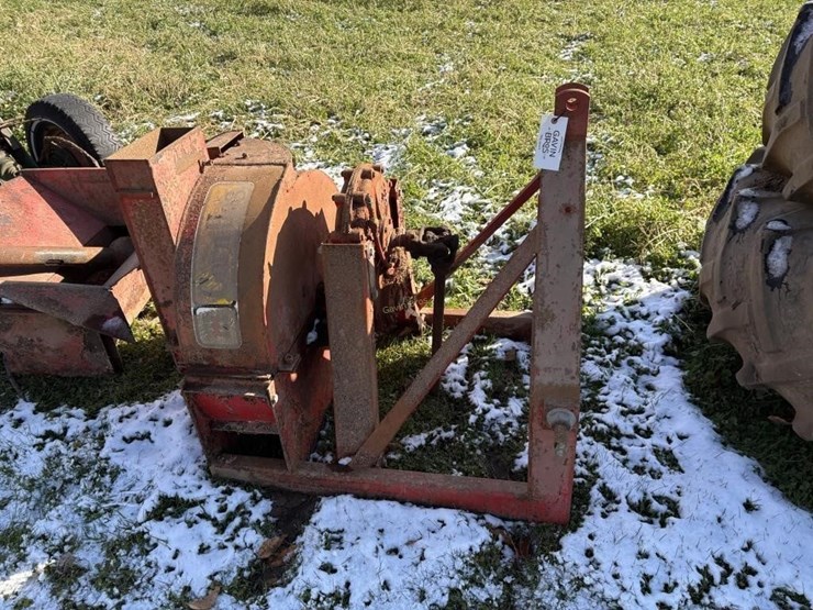 mkckee-corn-hog-corn-grinder-image-1