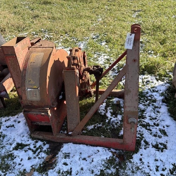 MKcKee Corn Hog Corn Grinder