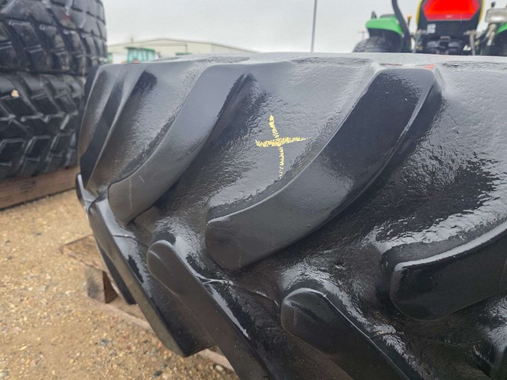 john-deere-12-image-5