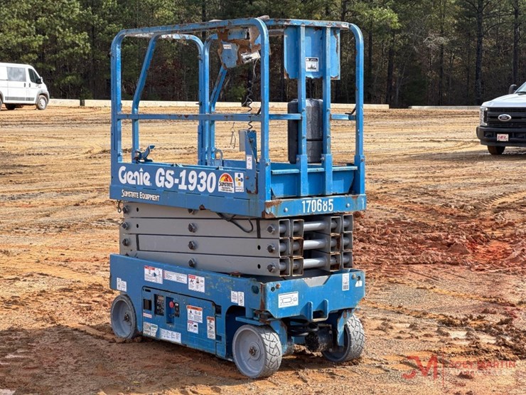 genie-gs1930-image-1