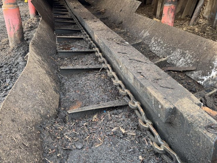 #108-•-patz-barn-sweep-image-4