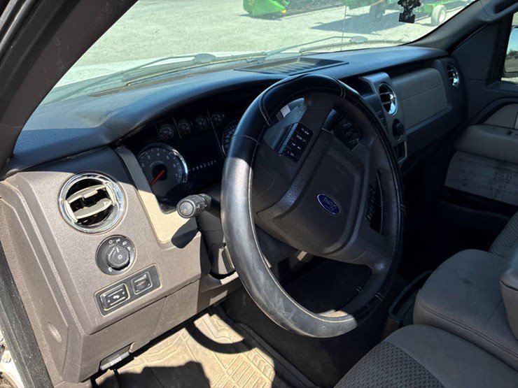 2010-ford-f150-xlt-image-38