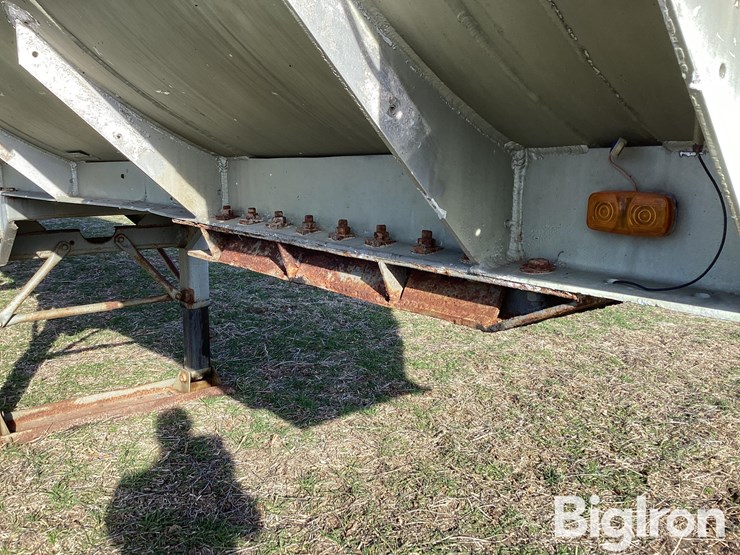 1965-standard-steel-36’-aluminum-t/a-water-tanker-trailer-image-12