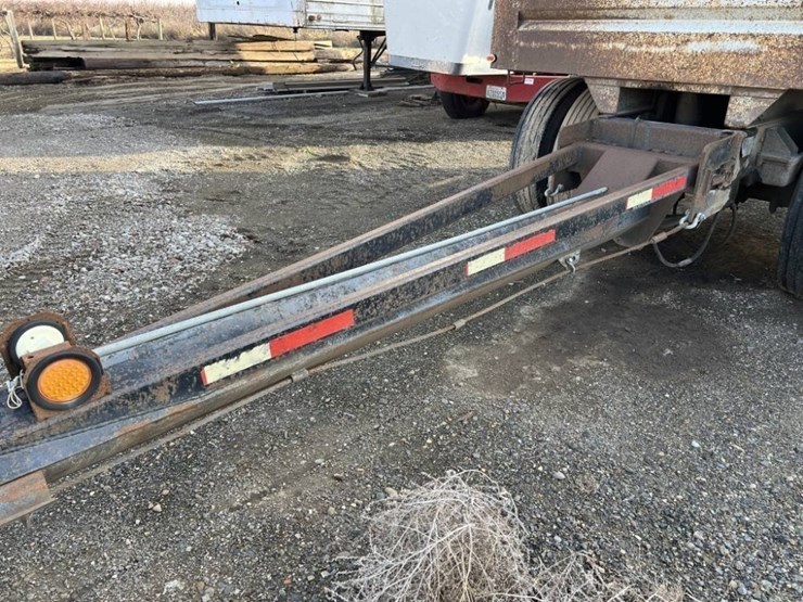 columbia-t/a-pup-trailer-image-8