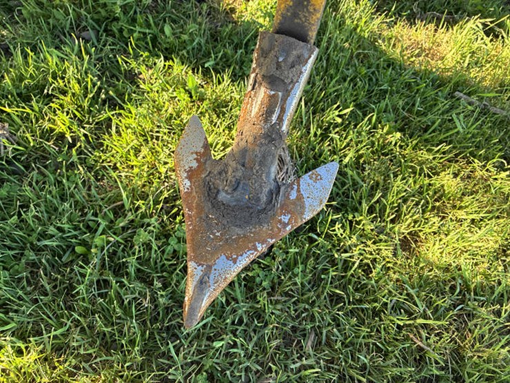 john-deere-2210-image-42