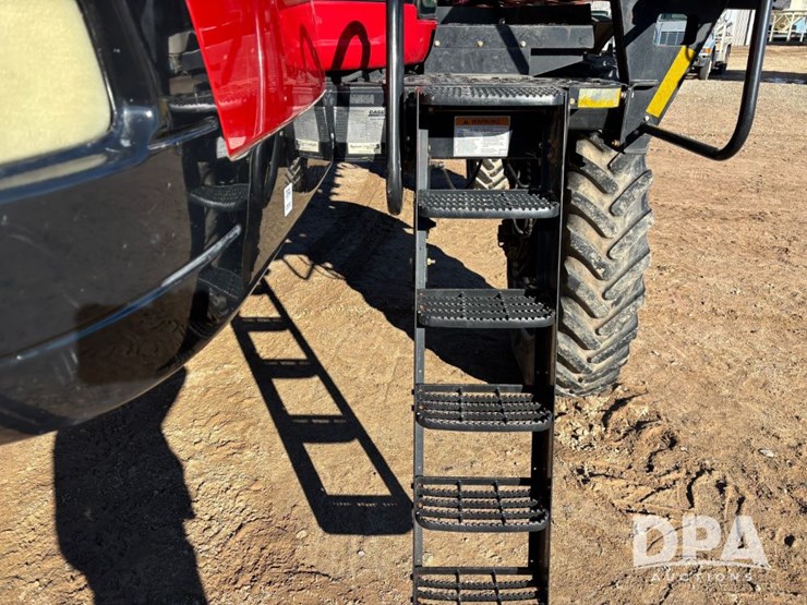 case-ih-patriot-4440-image-101