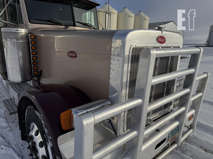 2004-peterbilt-379-image-34
