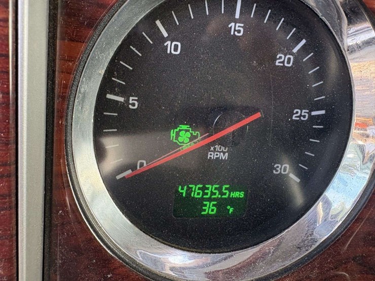 2007-kenworth-t600-image-32