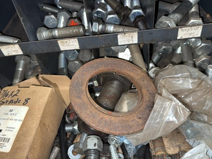 #165-•-bolt-bin*-image-3