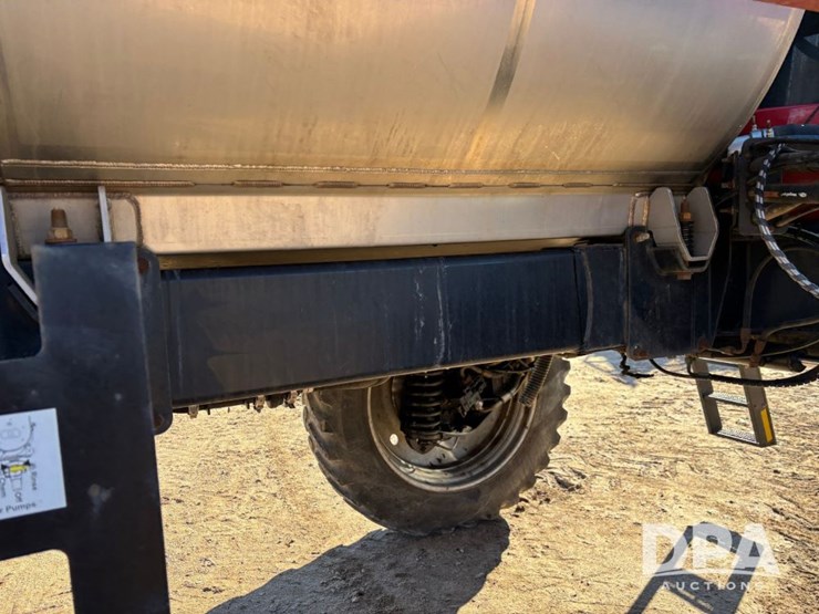 case-ih-patriot-4440-image-71