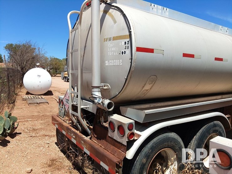 1974-trailmobile-trailer-image-8