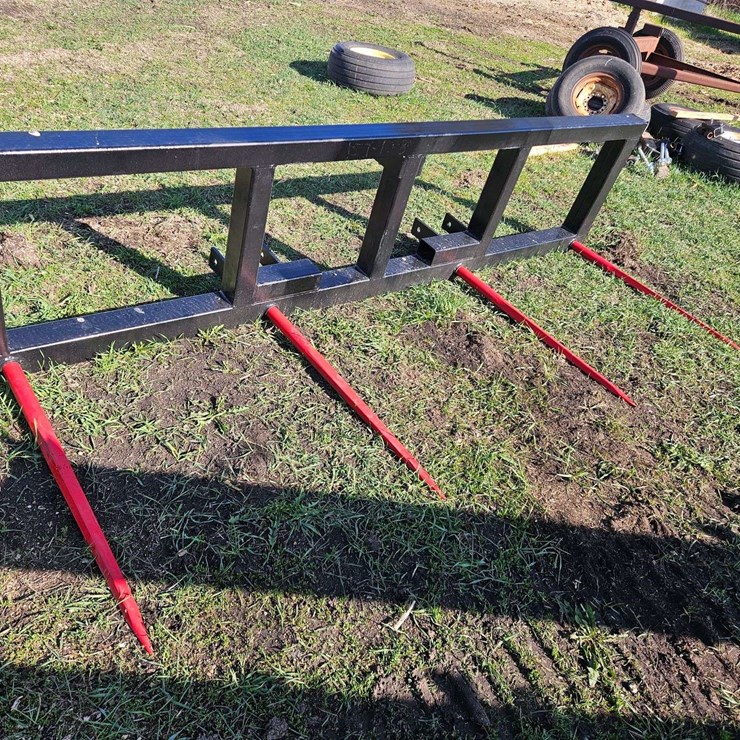 M&J Oldenburg Manufacturing 3 point mount Double Bale Spear