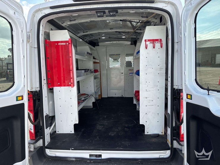 2018-ford-transit-image-18