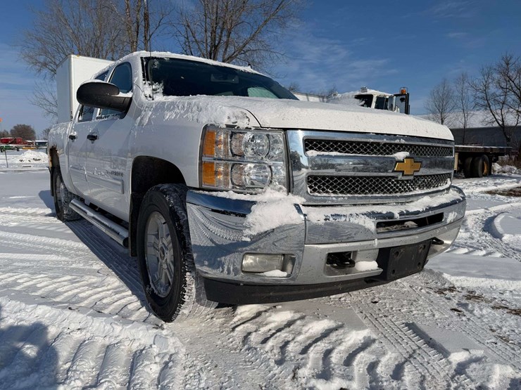 2013-chevrolet-silverado-1500-lt-image-8