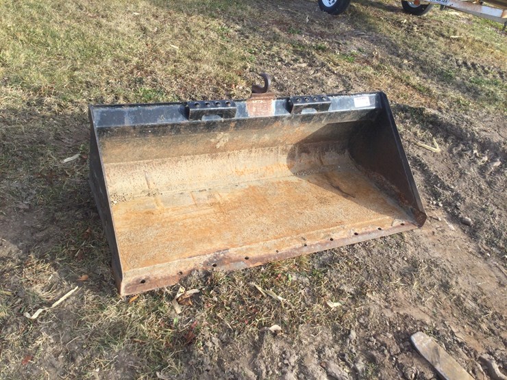 #4563-•-berlon-skid-loader-bucket-image-1