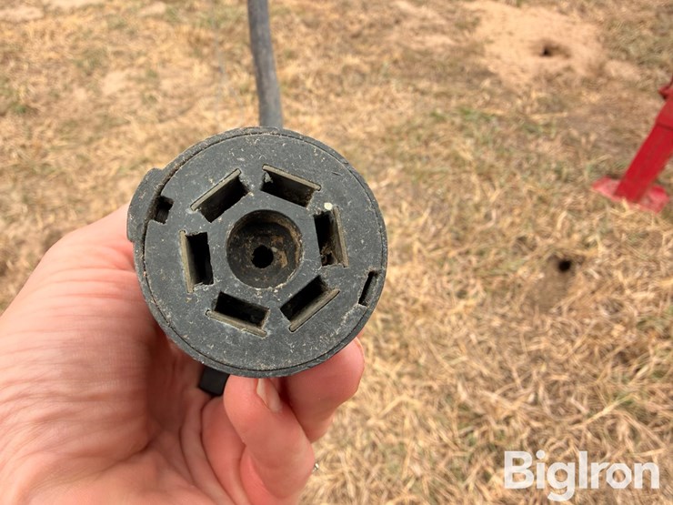 2023-hayliner-42gn-8-bale-dump-wagon-image-17