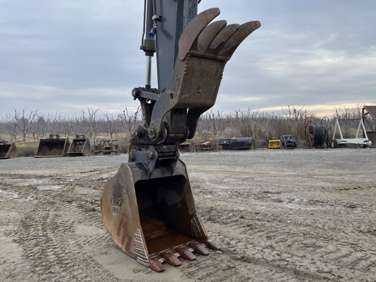 deere-210g-lc-image-10