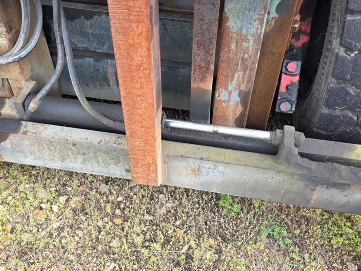 linde-h70-forklift-image-17