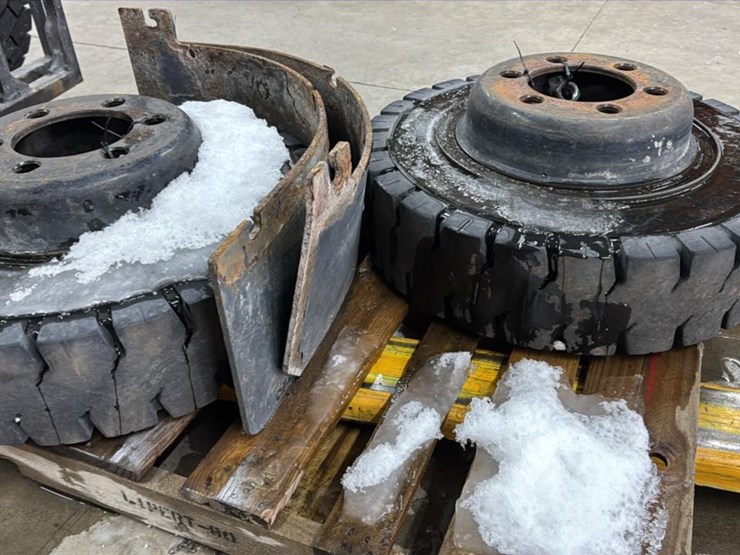 toyota-7fgu32-image-47