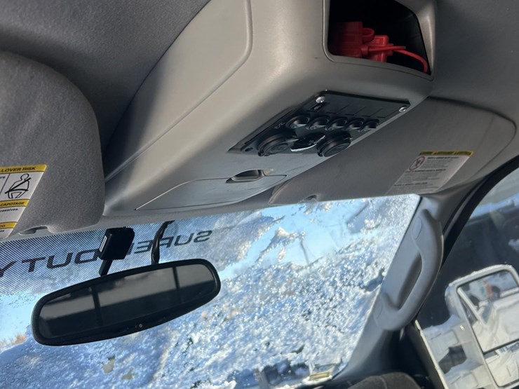 2005-ford-f350-image-28