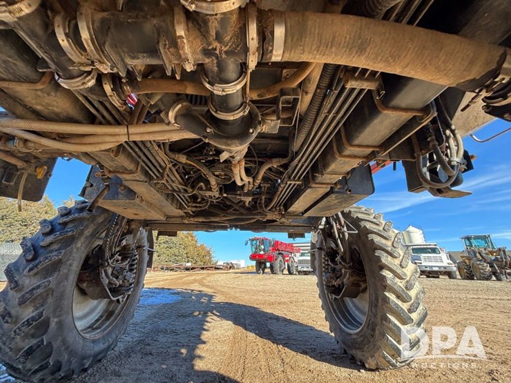 case-ih-patriot-4440-image-30