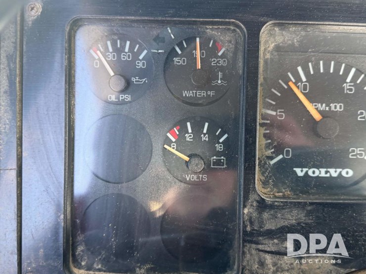 1997-volvo-f16-image-74