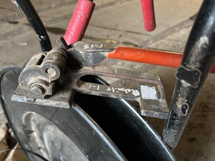 #137-•-bander-and-tools*-image-6