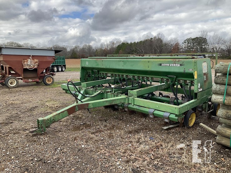 1990-john-deere-750-image-2