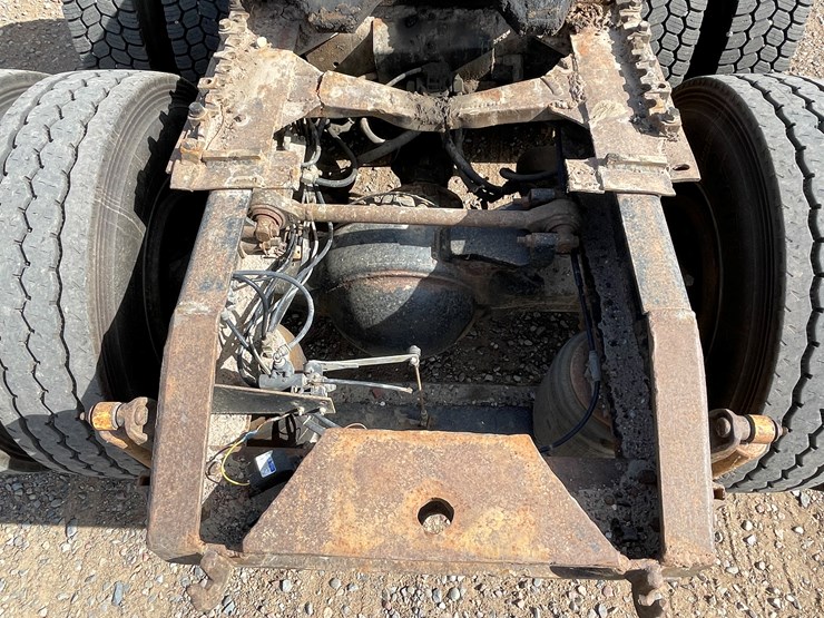 #1000-•-2007-international-transport-truck-tractor-(has-mn-title)-image-21