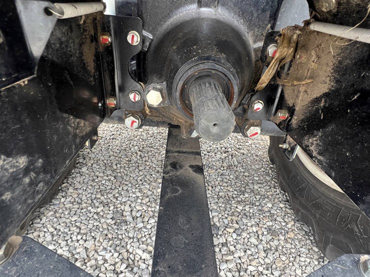 2023-new-holland-t9.600-image-38