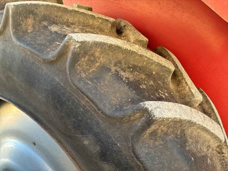 case-ih-275-image-62