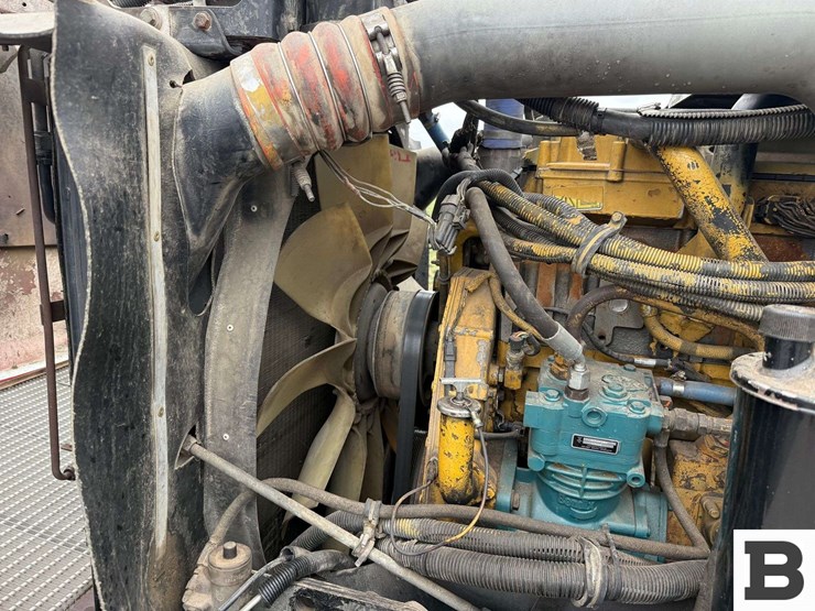 2004-kenworth-t800-image-17