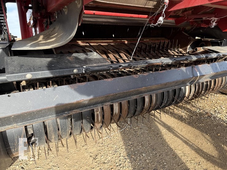 2013-case-ih-rb564-image-13