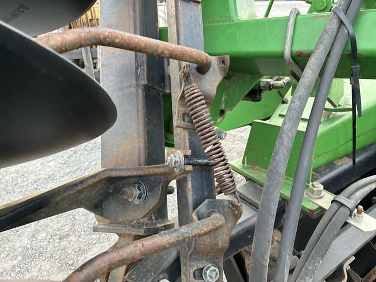 john-deere-630-image-39