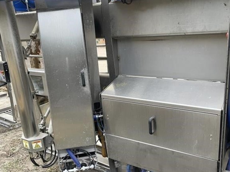 delavel-classic-vms-milking-robot-image-6