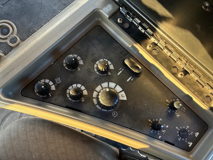 case-ih-275-image-76