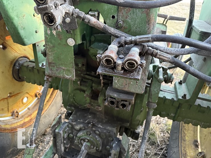 john-deere-4010-image-18
