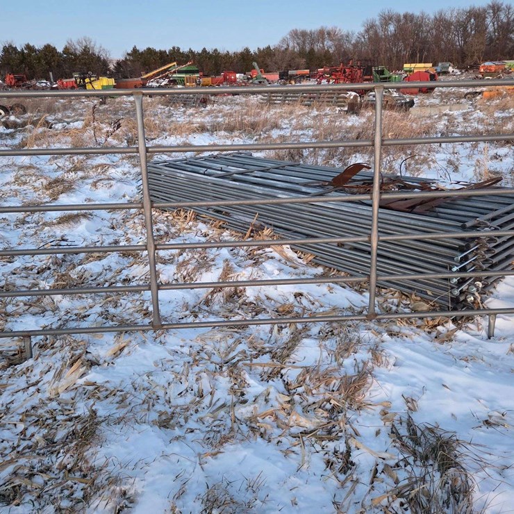 (10) 10' Corral Panels new. This Item is Located in South Dakota, Therefore South Dakota Sales Tax R