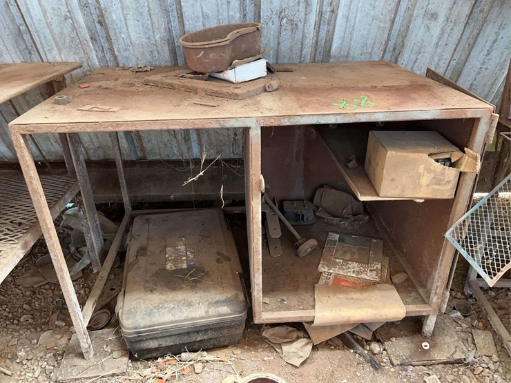 (3)-steel-work-tables-image-4